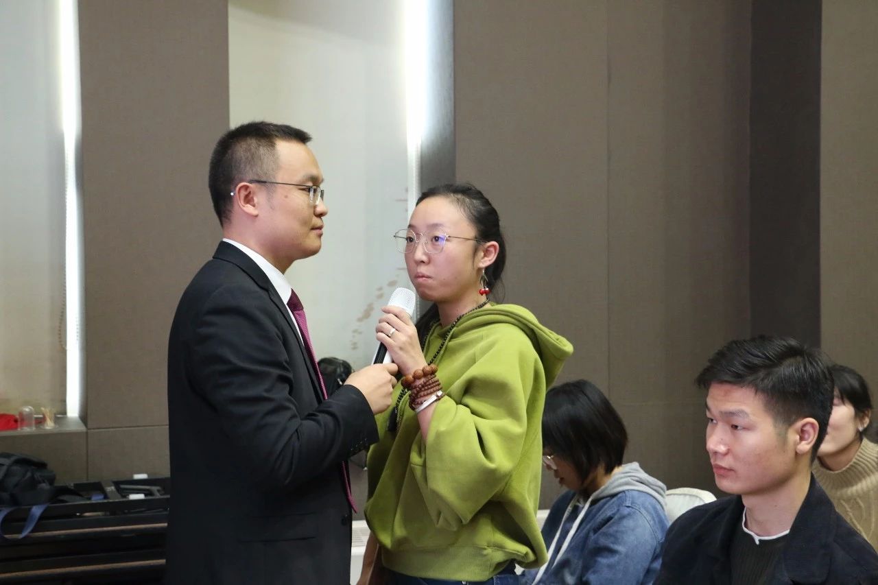 【峰光无限装饰】在交流中成长 在学习中前行——峰光集团“将帅特训营”圆满落幕 【峰光无限装饰】在交流中成长 在学习中前行——峰光集团“将帅特训营”圆满落幕