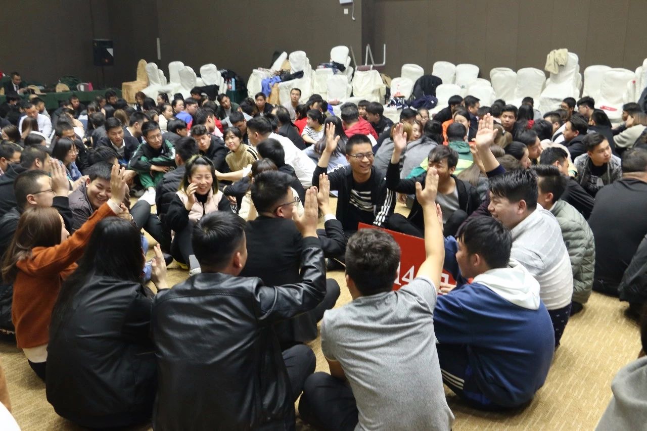 【峰光无限装饰】在交流中成长 在学习中前行——峰光集团“将帅特训营”圆满落幕 【峰光无限装饰】在交流中成长 在学习中前行——峰光集团“将帅特训营”圆满落幕