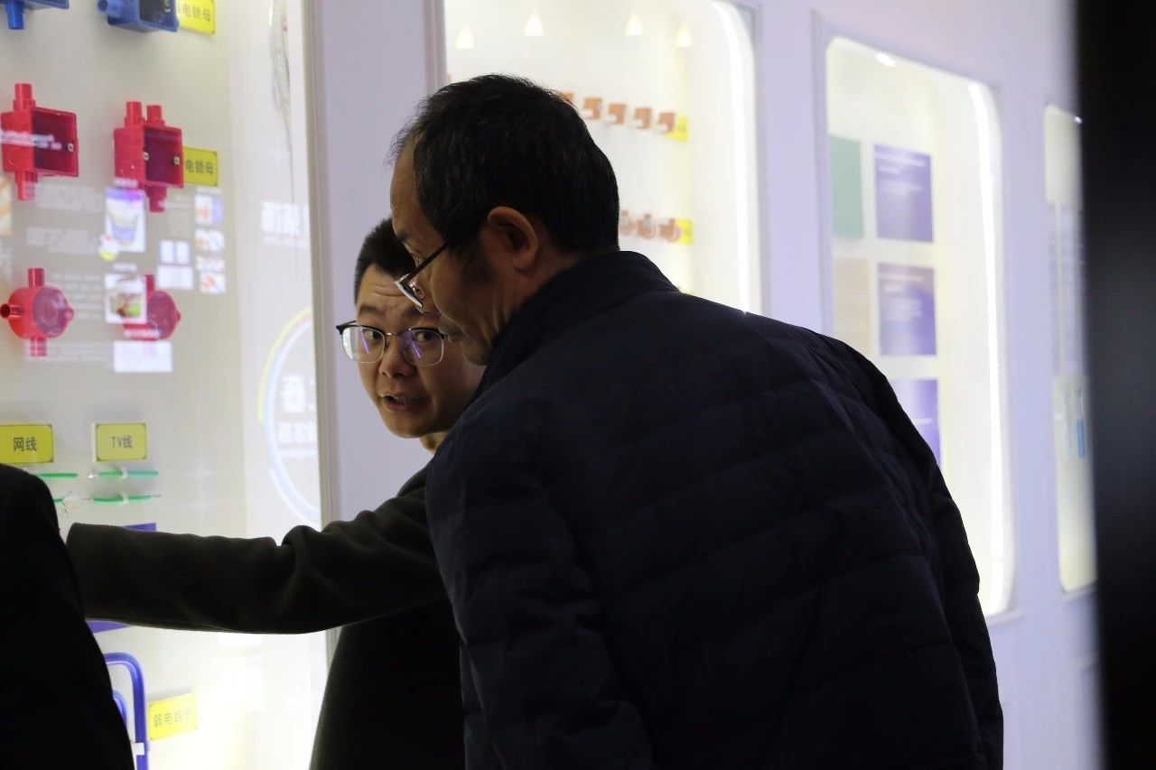 峰光集团“店庆狂欢季”火热招募中 峰光集团“店庆狂欢季”火热招募中